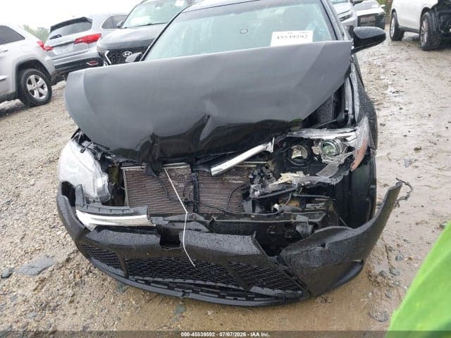 2017 TOYOTA CAMRY SE 12