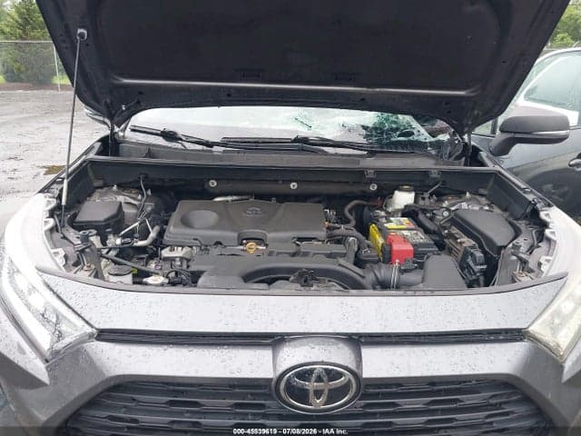2020 TOYOTA RAV4 XLE 10