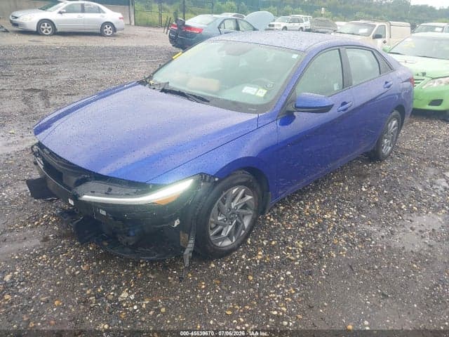 2024 HYUNDAI ELANTRA SEL 2