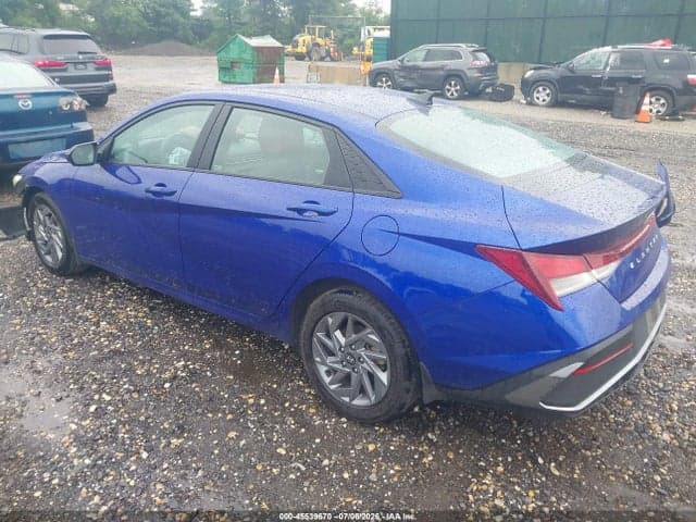 2024 HYUNDAI ELANTRA SEL 3