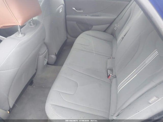 2024 HYUNDAI ELANTRA SEL 8