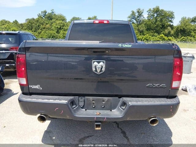 2017 RAM 1500 EXPRESS 4X4 6'4 BOX 17