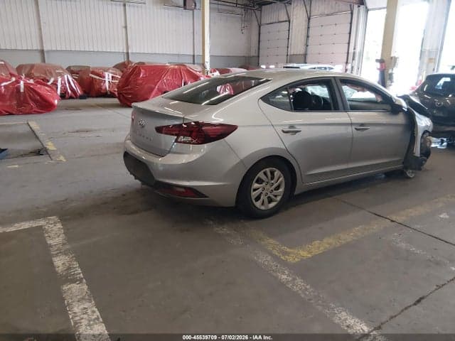2020 HYUNDAI ELANTRA SE 4