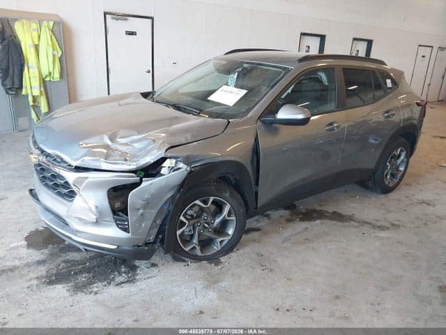 2026 CHEVROLET TRAX FWD LT 2