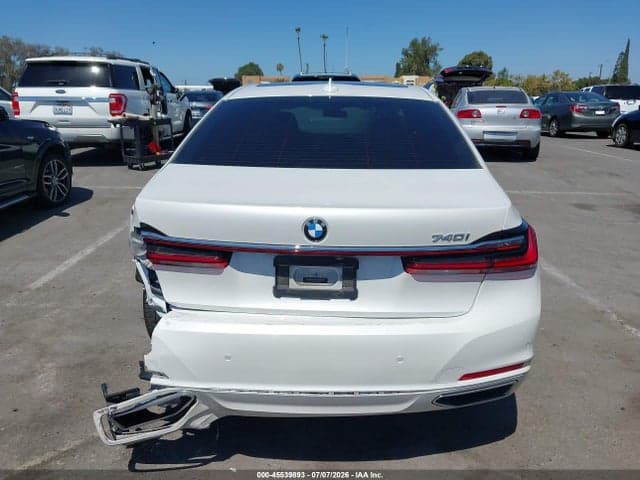 2021 BMW 740I 16