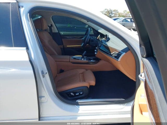 2021 BMW 740I 5