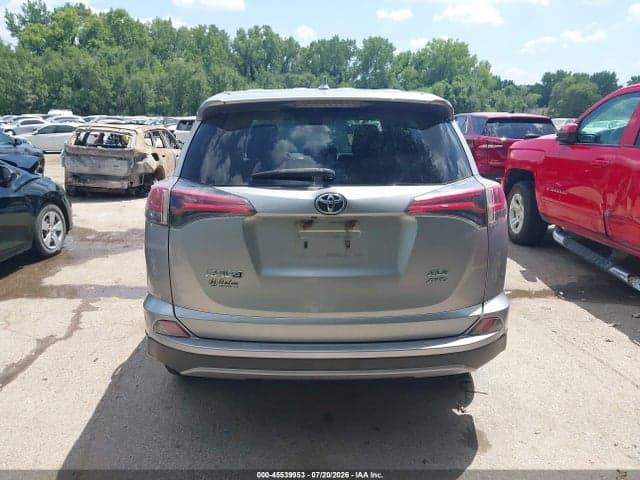 2018 TOYOTA RAV4 XLE 16
