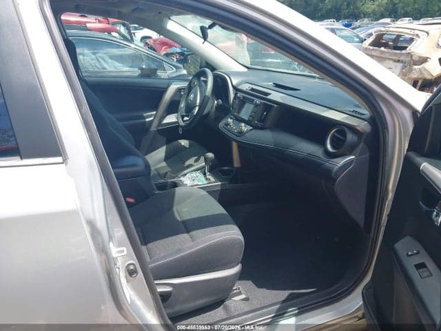 2018 TOYOTA RAV4 XLE 5