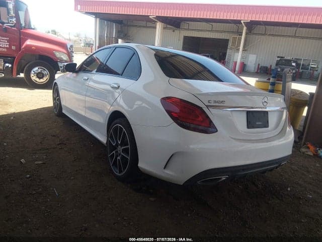 2019 MERCEDES-BENZ C 300 3