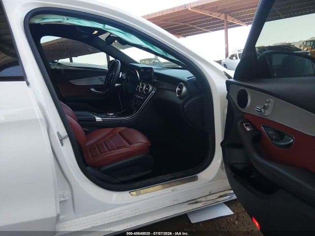 2019 MERCEDES-BENZ C 300 5