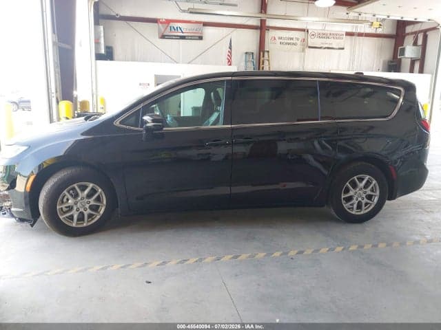 2025 CHRYSLER PACIFICA SELECT 14
