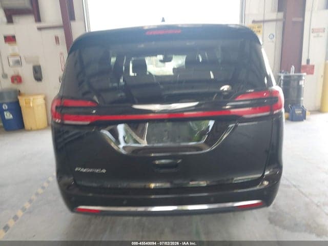2025 CHRYSLER PACIFICA SELECT 16