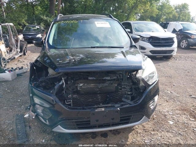 2017 FORD ESCAPE SE 12