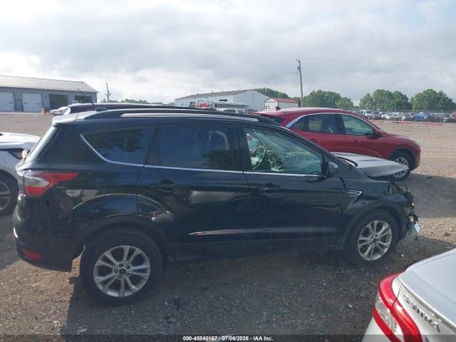 2017 FORD ESCAPE SE 13
