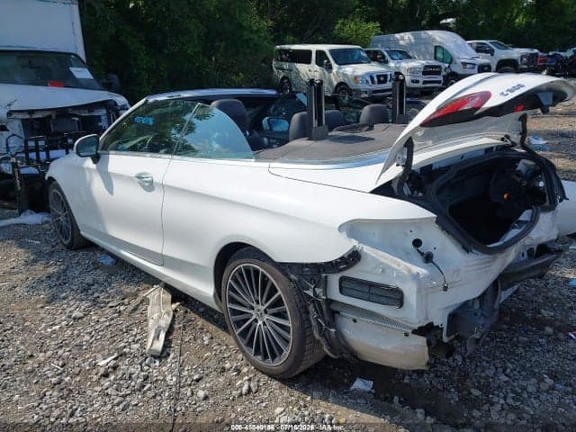 2020 MERCEDES-BENZ C 300 3