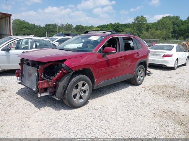 2023 TOYOTA RAV4 XLE 2