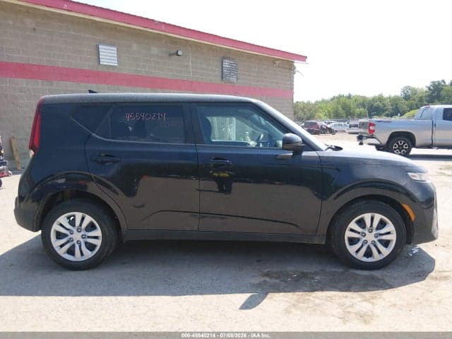 2022 KIA SOUL LX 14