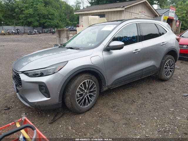 2024 FORD ESCAPE PHEV 2
