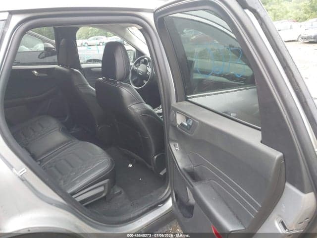 2024 FORD ESCAPE PHEV 8