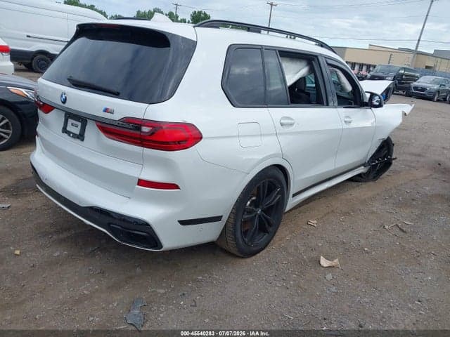 2022 BMW X7 M50I 4