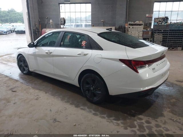 2021 HYUNDAI ELANTRA SEL 3