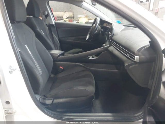 2021 HYUNDAI ELANTRA SEL 5