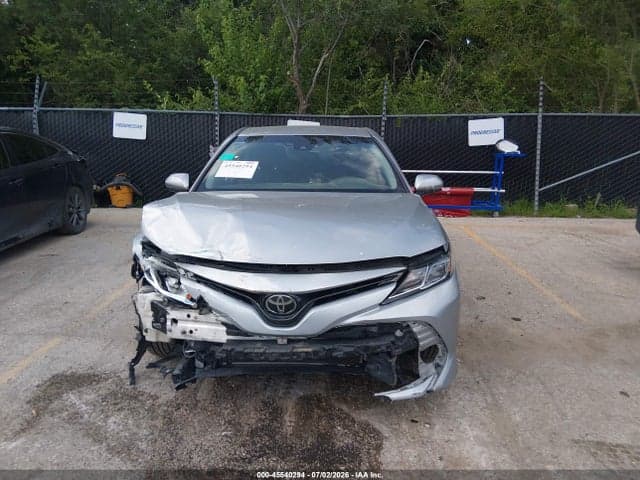 2018 TOYOTA CAMRY LE 13