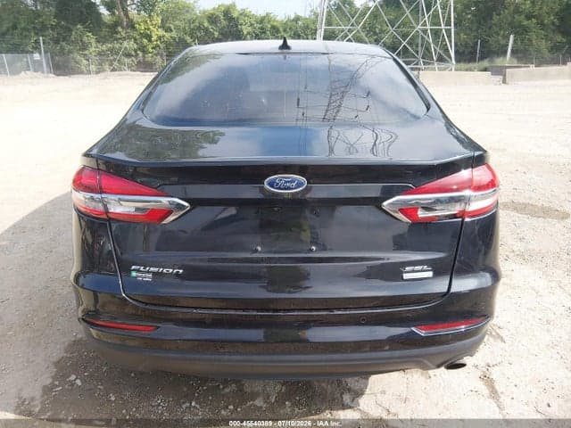 2019 FORD FUSION SEL 16