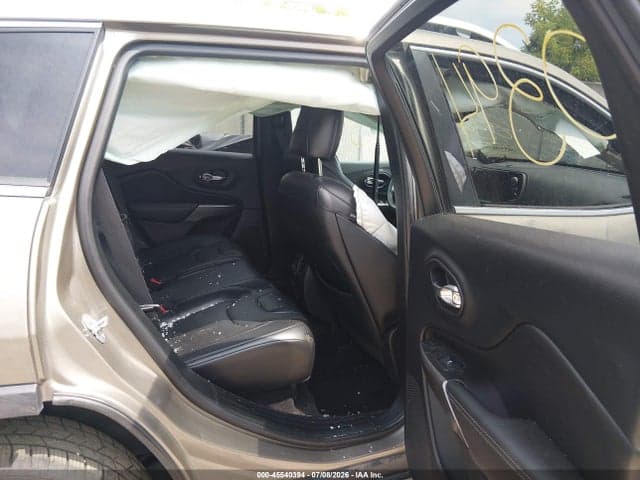 2019 JEEP CHEROKEE LIMITED 4X4 8