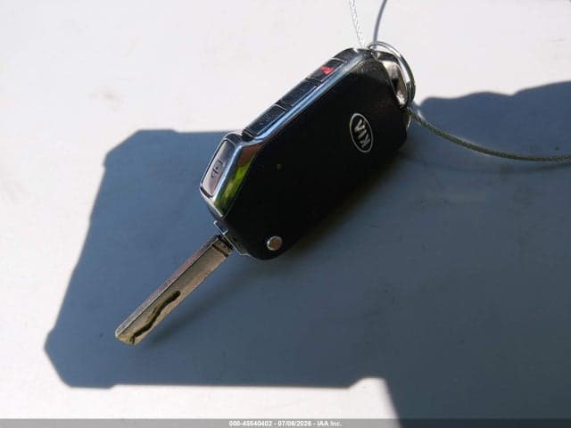 2020 KIA SOUL S 11