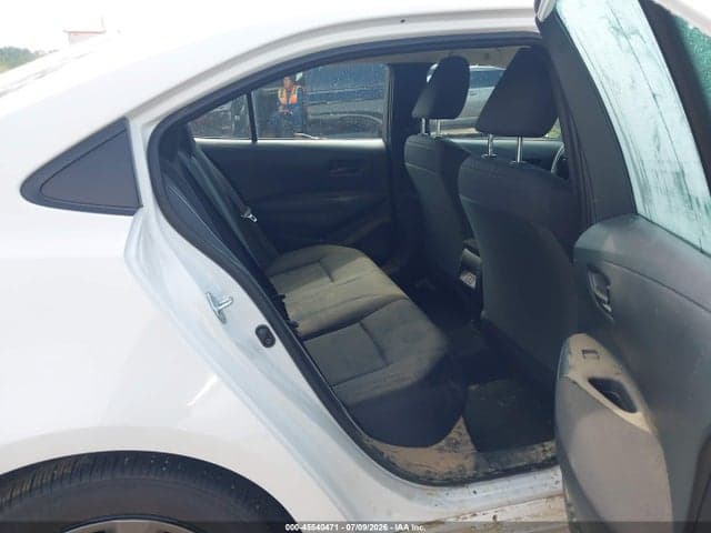 2026 TOYOTA COROLLA LE 8