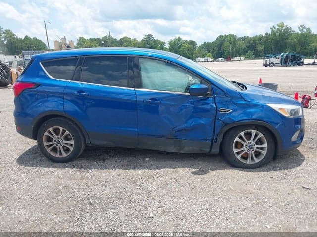 2019 FORD ESCAPE SE 6