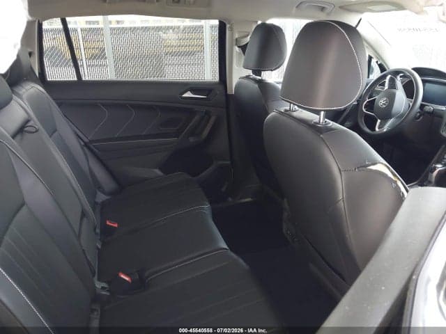 2022 VOLKSWAGEN TIGUAN 2.0T SE 8