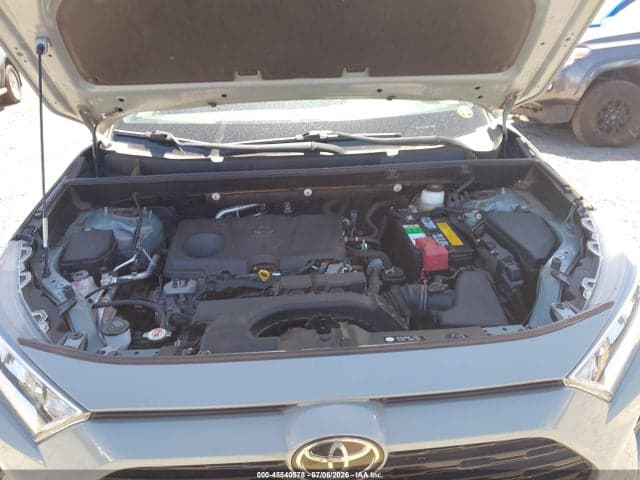 2021 TOYOTA RAV4 XLE 10