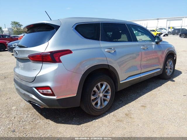 2020 HYUNDAI SANTA FE SE 4