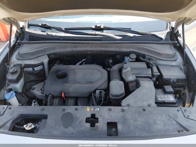 2020 HYUNDAI SANTA FE SE 10
