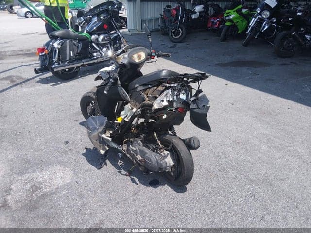 2021 MOPED UNKNOWN 3