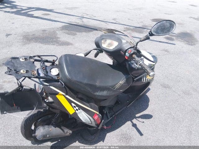 2021 MOPED UNKNOWN 8