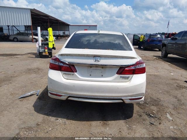2017 HONDA ACCORD HYBRID TOURING 16