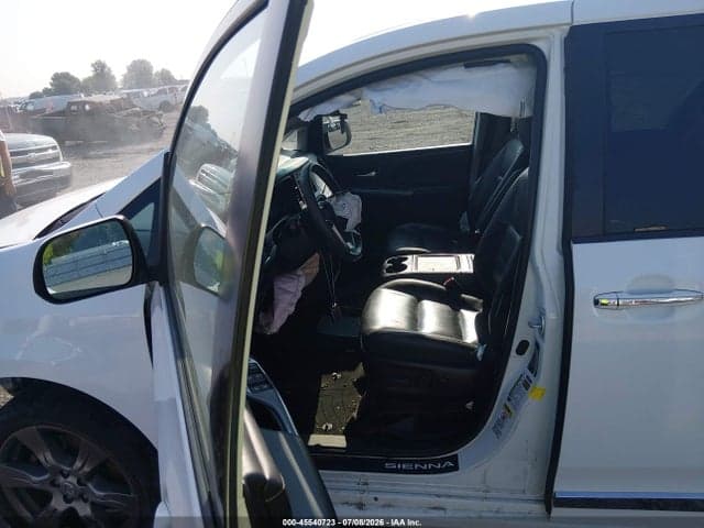 2017 TOYOTA SIENNA SE PREMIUM 8 PASSENGER 19