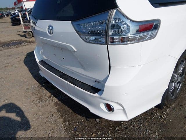 2017 TOYOTA SIENNA SE PREMIUM 8 PASSENGER 21