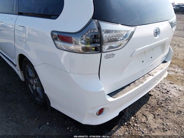 2017 TOYOTA SIENNA SE PREMIUM 8 PASSENGER 22