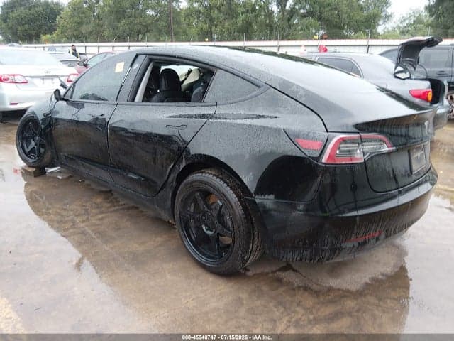 2021 TESLA MODEL 3 STANDARD RANGE PLUS REAR-WHEEL DRIVE 3