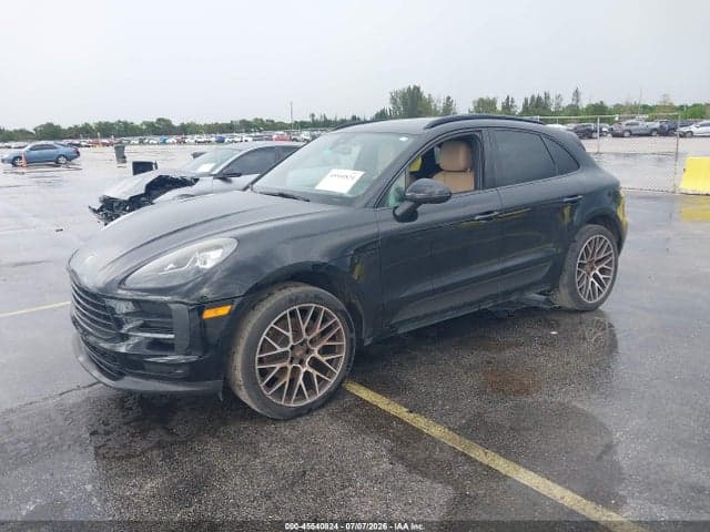 2020 PORSCHE MACAN 2