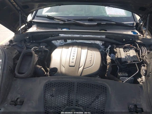 2020 PORSCHE MACAN 10