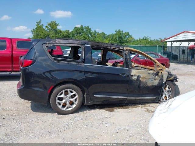 2017 CHRYSLER PACIFICA TOURING-L 12