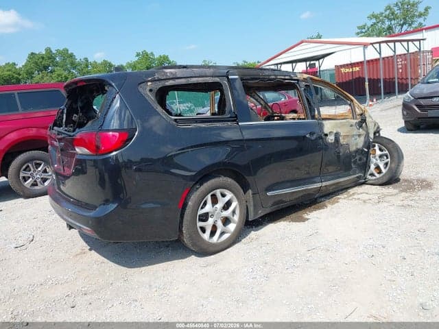 2017 CHRYSLER PACIFICA TOURING-L 4