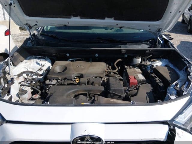 2024 TOYOTA RAV4 LE 10