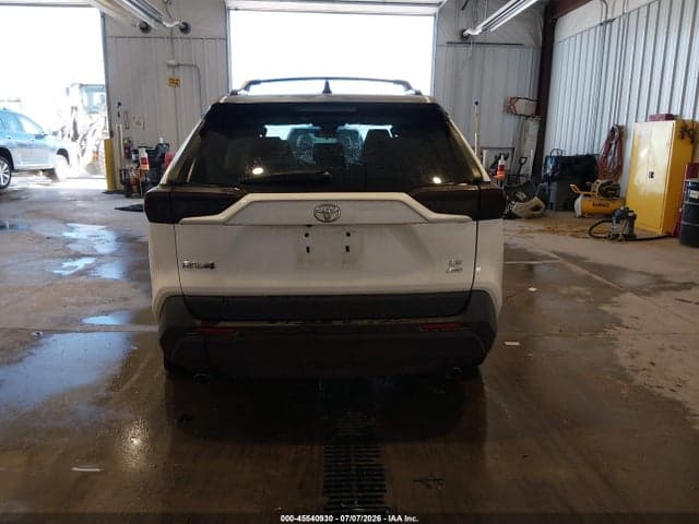 2021 TOYOTA RAV4 LE 16