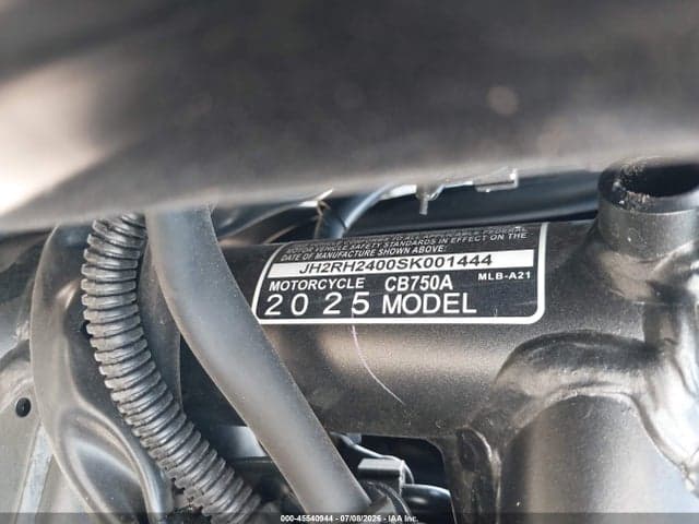 2025 HONDA CB750 A 10